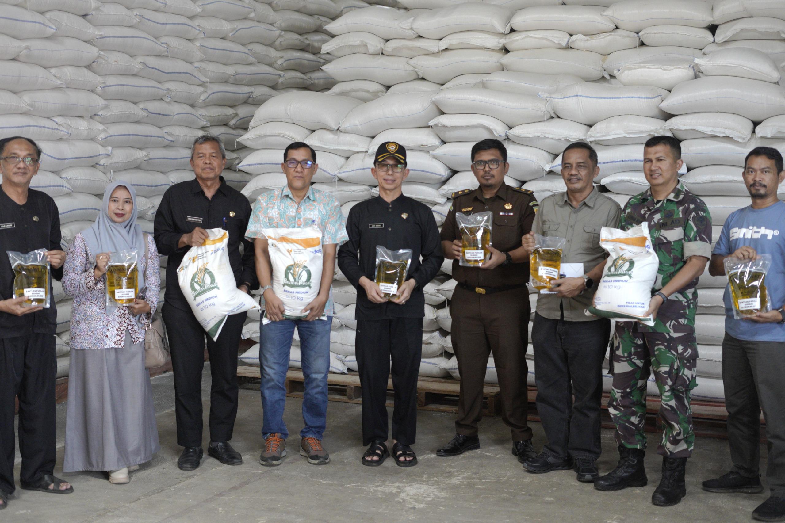 Sekda Subang Hadiri Rapat Bulog, Perkuat Penyaluran Bantuan Pangan Untuk 268.580 Warga