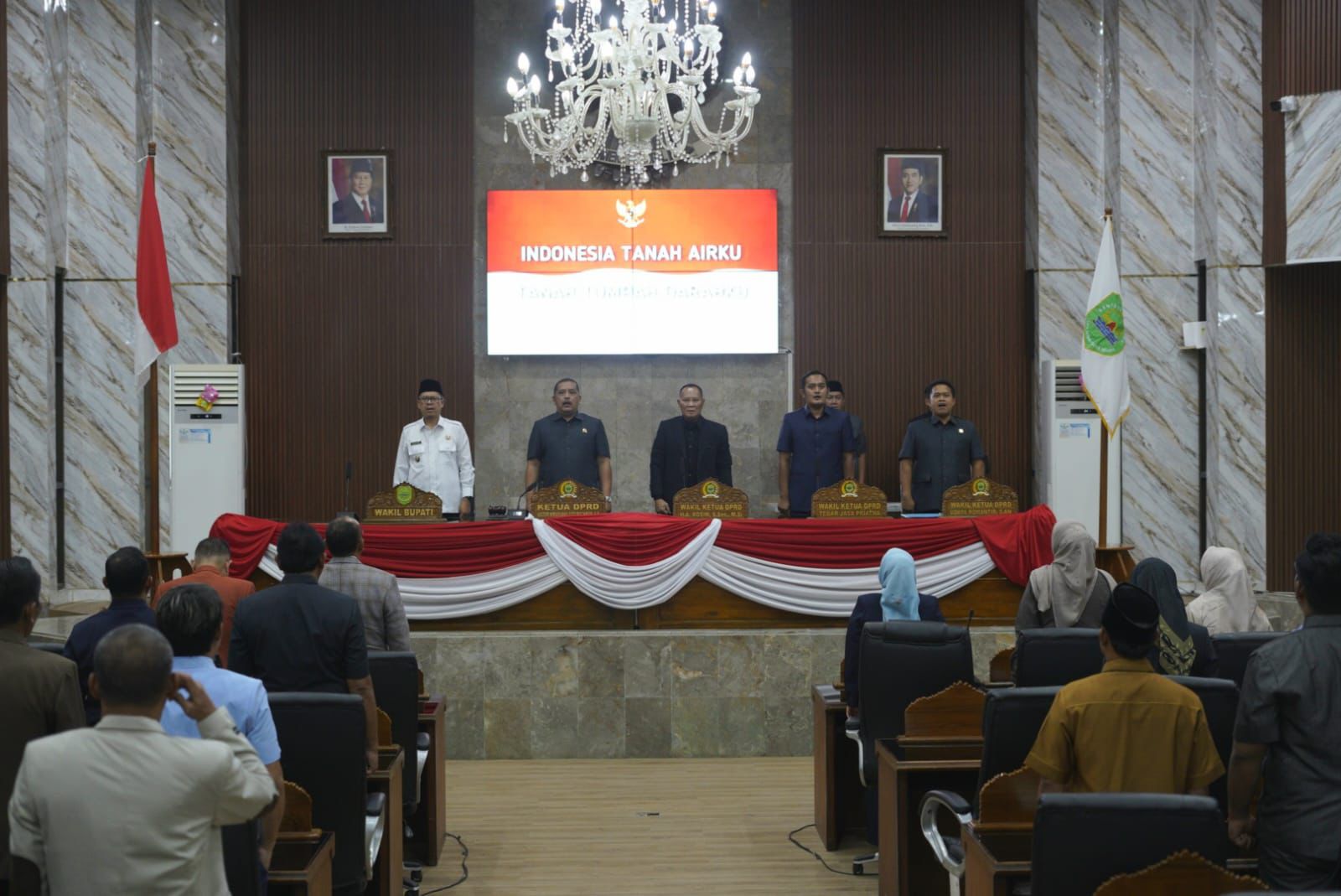 Wakil Bupati Subang Hadiri Rapat Paripurna, Sampaikan Jawaban Bupati Atas Pandangan Umum Fraksi Terhadap LKPJ 2025