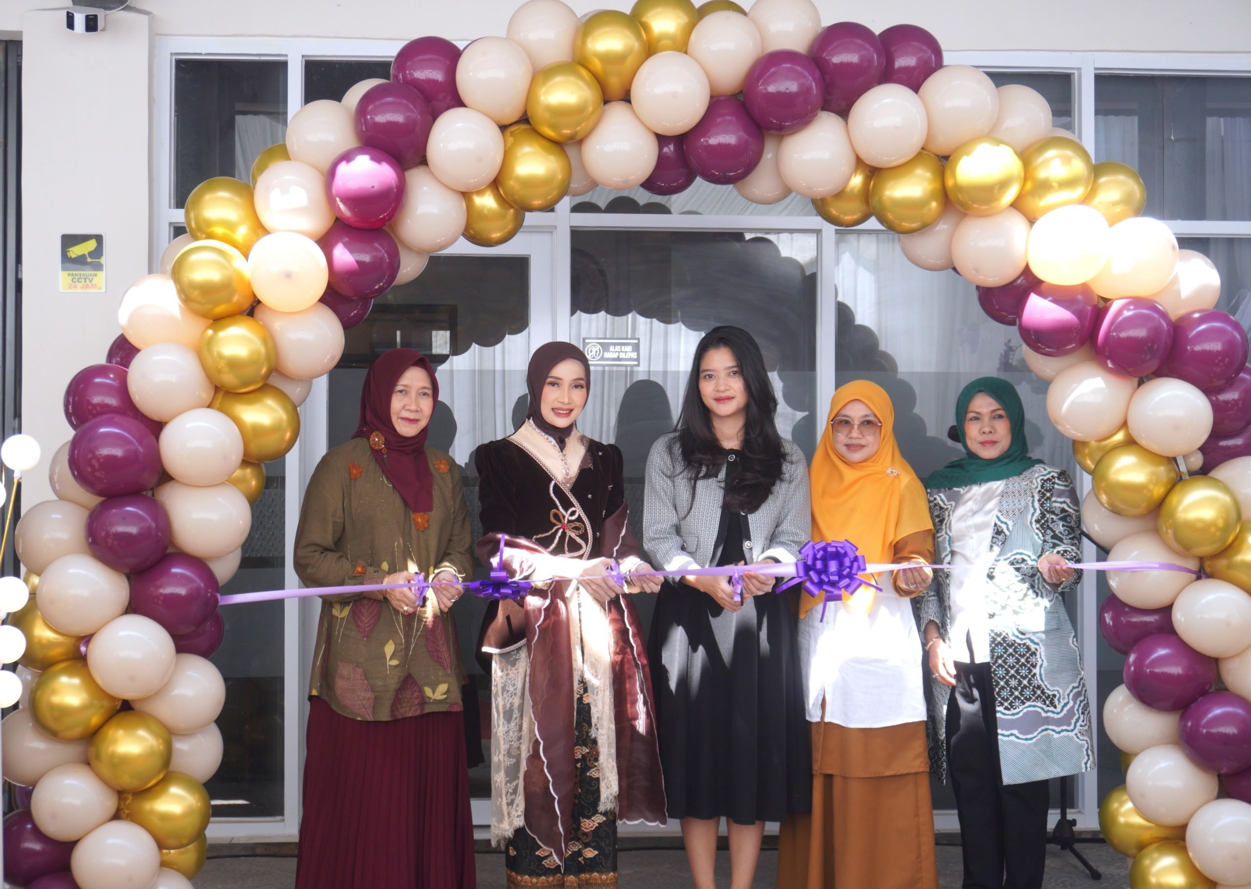 Ketua TP PKK Kabupaten Subang Hadiri Grand Opening Banafsha Dermatologist: Dorong Perekonomian Lokal dan Kualitas Layanan Kesehatan