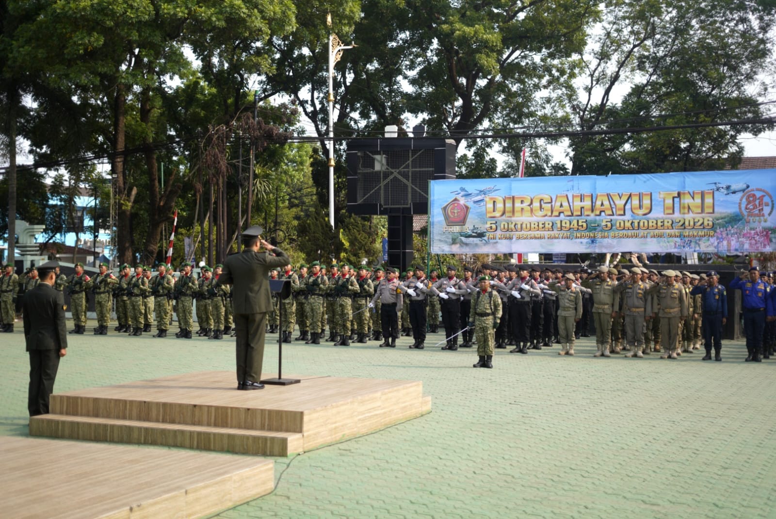 Sekretaris Daerah Kabupaten Subang Hadiri Upacara HUT Ke-81 TNI di Makodim 0605